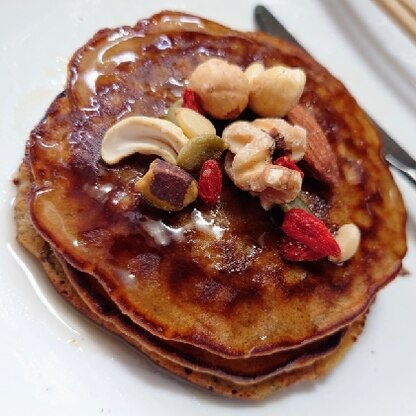 生地に少しココナッツオイルを混ぜました、ほんのり甘さが付いてるので香ばしく焼き上がり外カリカリにできました(^ω^)少しでお腹いっぱいになってこれは良いです！